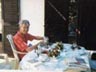 Alleen aan tafel in Cessenon, zomer 1998
